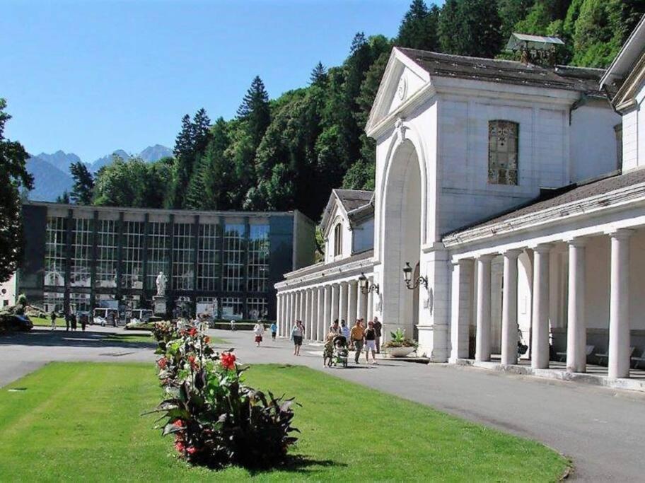Chez Louise, Appartement T3 A Deux Pas Du Centre Bagneres-de-Luchon Экстерьер фото